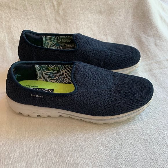Skechers Navy Memory Form Fit Slip On - Picture 2 of 5